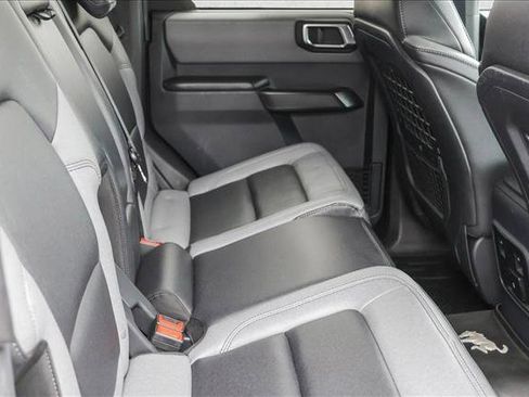Used 2024 Ford Bronco Black Diamond image 24