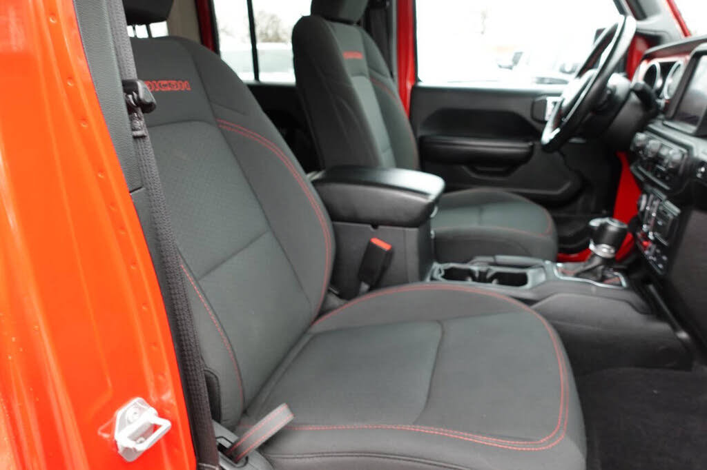 Used 2021 Jeep Wrangler Unlimited Rubicon w/ Dual Top Group AWD/4WD image 47