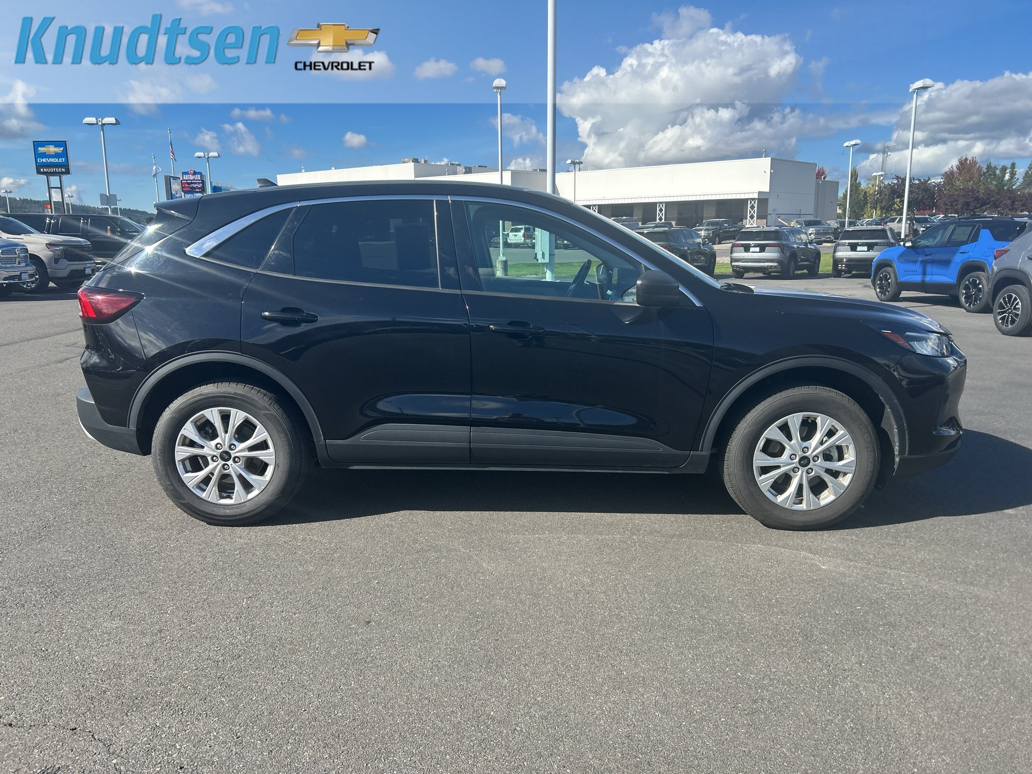 Used 2024 Ford Escape Active AWD/4WD image 8