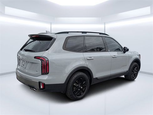 Used 2023 Kia Telluride SX X-Pro image 3