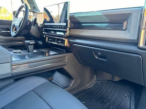 New 2025 GMC Hummer EV 3X image 64