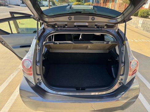 Used 2014 Toyota Prius C Three FWD image 8