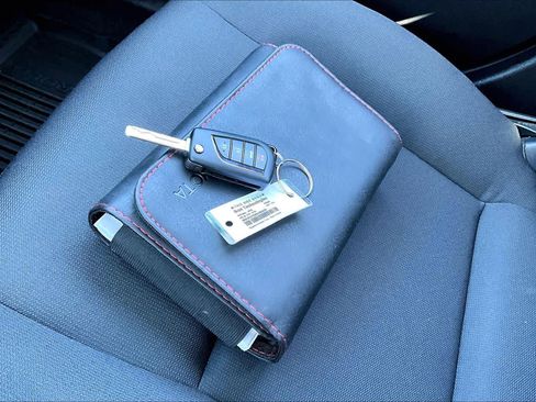 Certified 2024 Toyota Corolla LE image 15