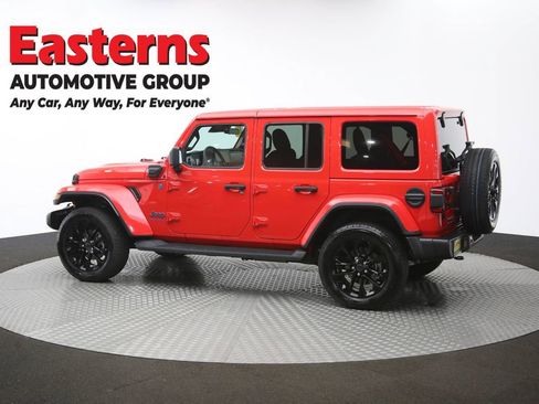 Used 2025 Jeep Wrangler Unlimited Sahara image 60