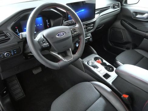 Certified 2025 Ford Escape ST-Line Select w/ Tech Pack #1 AWD/4WD image 29