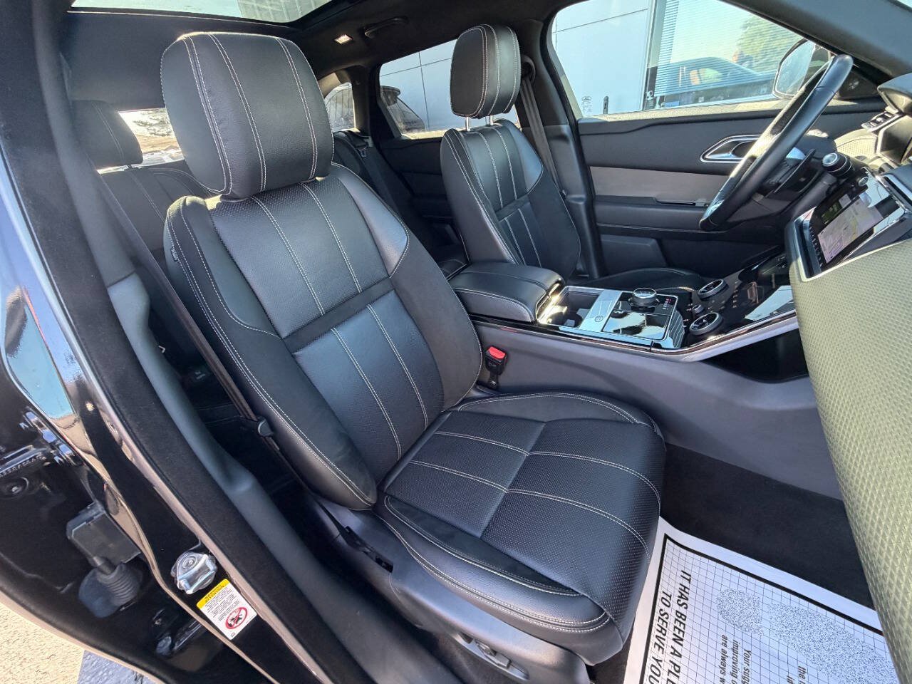 Used 2020 Land Rover Range Rover Velar S AWD/4WD image 30