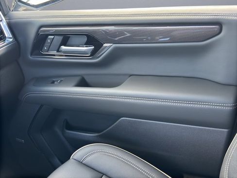 New 2026 GMC Yukon Elevation image 14