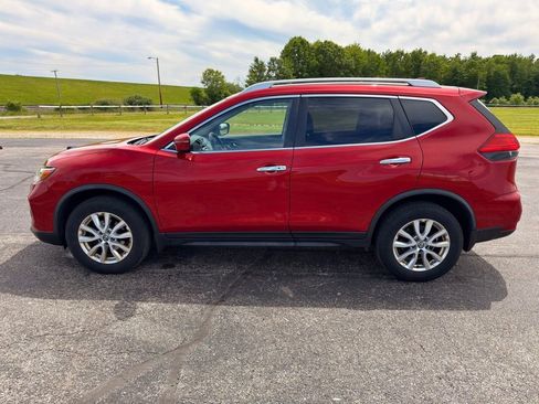 Used 2017 Nissan Rogue SV AWD/4WD image 11