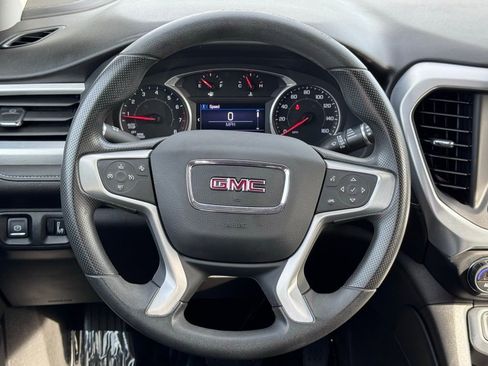 Used 2022 GMC Acadia SLE FWD image 9