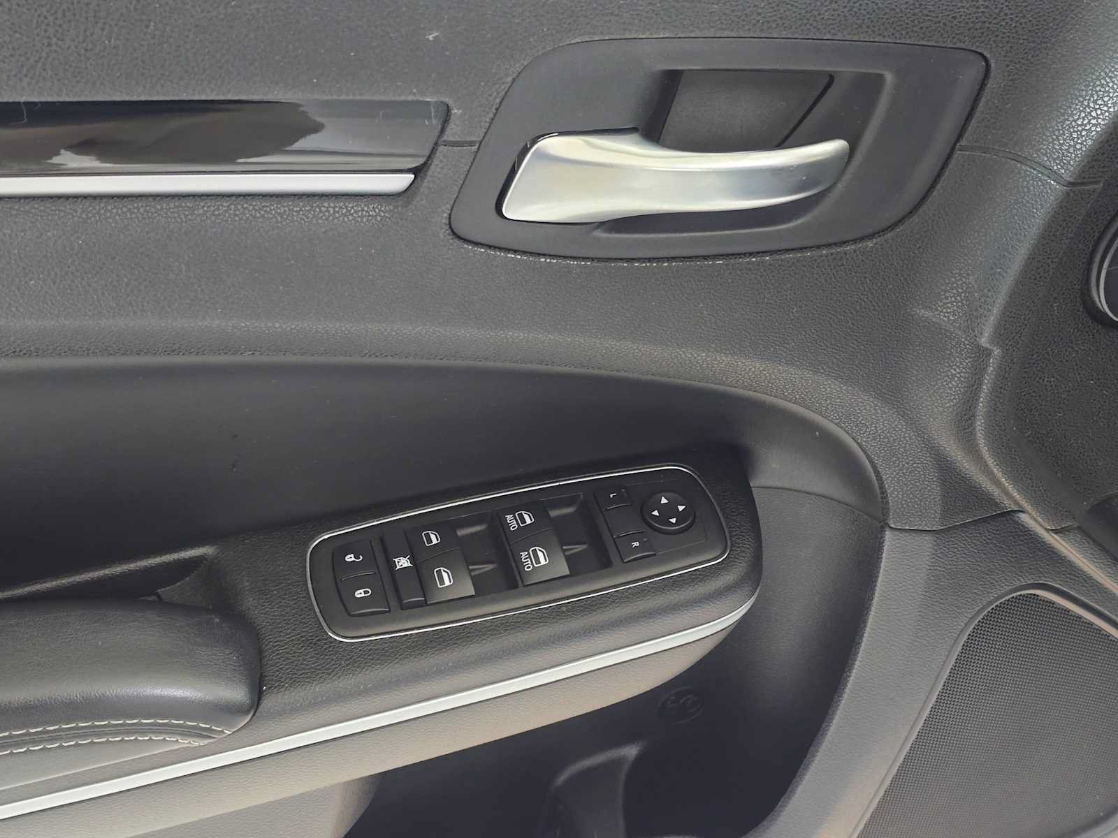 Used 2023 Chrysler 300 S RWD image 23
