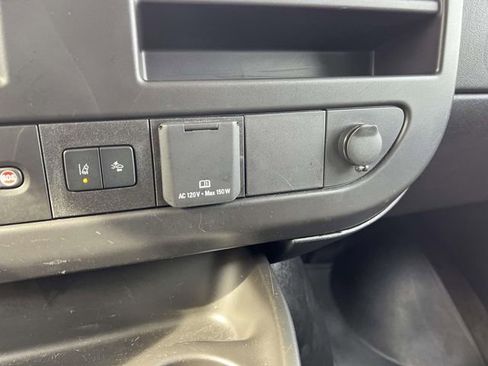 Certified 2024 Chevrolet Express 3500 LT w/ LT Preferred Equipment Group image 20