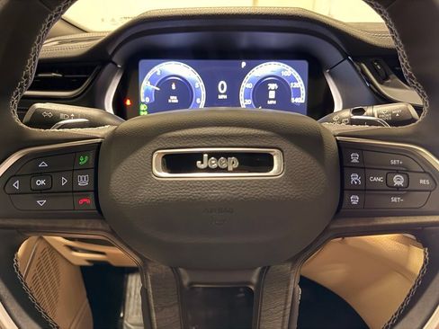 Used 2026 Jeep Grand Cherokee L Limited w/ Luxury Tech Group II RWD image 21