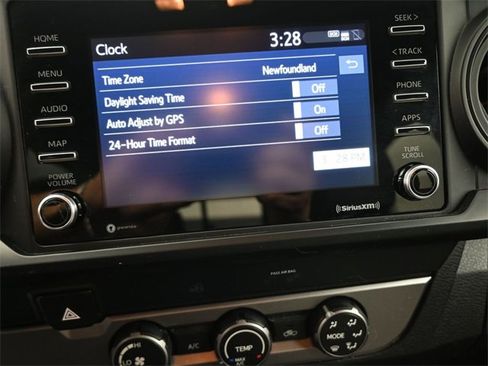 Used 2021 Toyota Tacoma SR w/ SR Convenience Package image 6