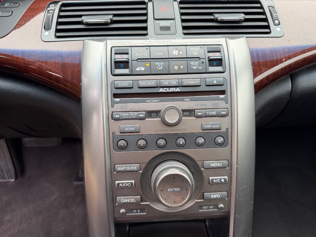 Used 2010 Acura RL w/ Technology Package AWD/4WD image 15