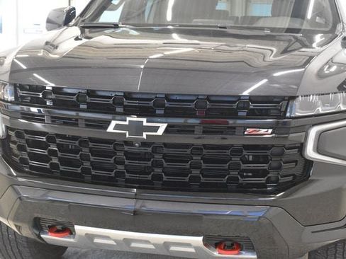 Used 2024 Chevrolet Tahoe Z71 w/ Luxury Package AWD/4WD image 14