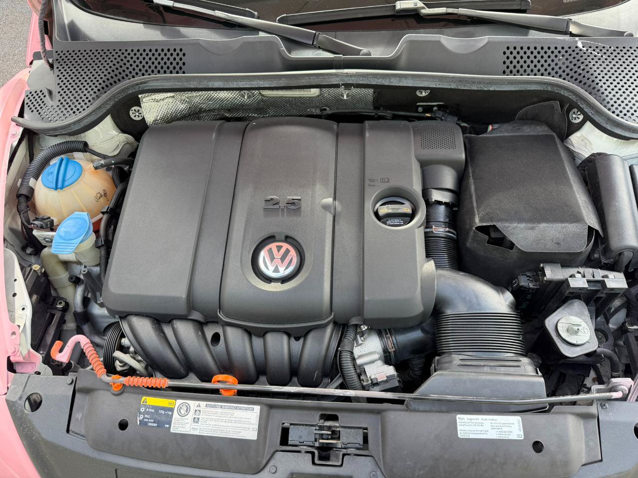 Used 2013 Volkswagen Beetle 2.5 FWD image 18