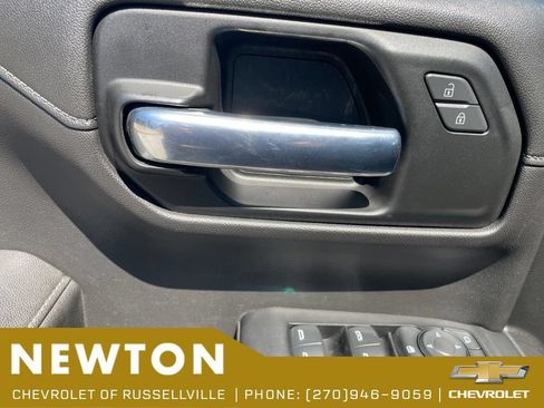 Used 2022 Chevrolet Silverado 1500 RST AWD/4WD image 9