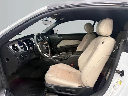 Used 2014 Ford Mustang Premium RWD image 12