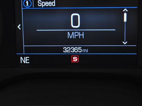 Used 2020 Chevrolet Camaro LT RWD image 22