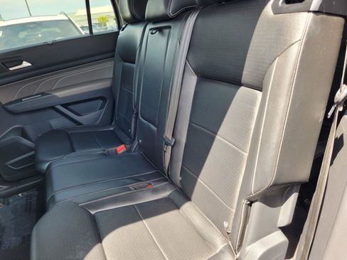 Used 2021 Volkswagen Atlas SE FWD image 14