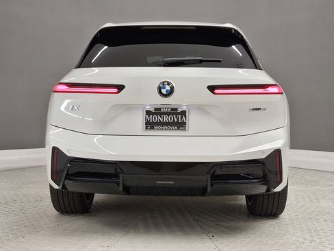 New 2026 BMW iX xDrive45 w/ M Sport Package AWD/4WD image 8