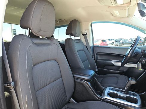 Used 2019 Chevrolet Colorado LT image 30