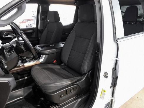 Used 2022 Chevrolet Silverado 1500 LT w/ Z71 Off-Road Package image 31