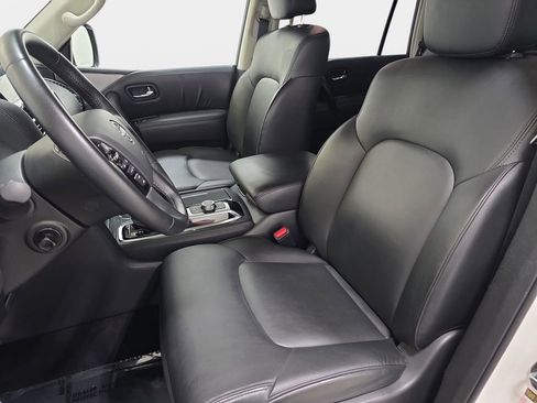 Used 2024 Nissan Armada SV AWD/4WD image 13