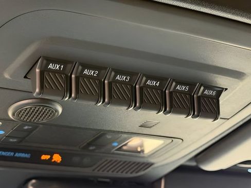 Used 2025 Ford Bronco Raptor w/ Interior Carbon Fiber Pack AWD/4WD image 33