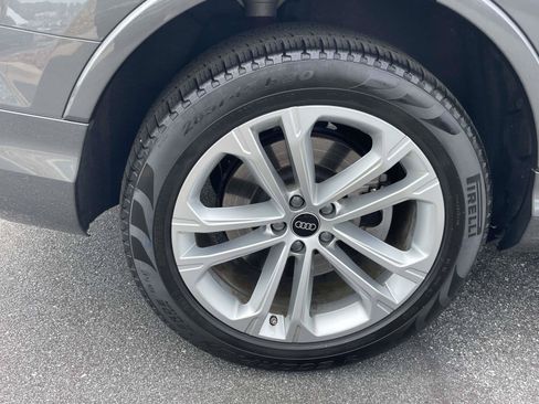 Certified 2025 Audi Q7 3.0T Premium Plus AWD/4WD image 7