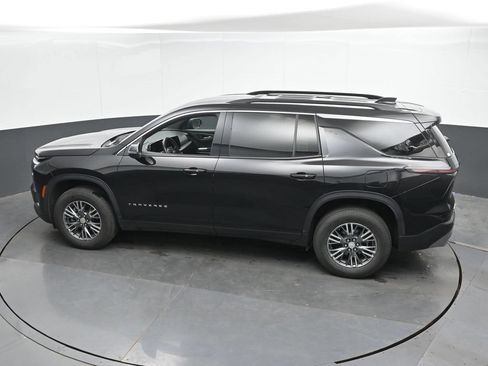 Used 2024 Chevrolet Traverse LT AWD/4WD image 43