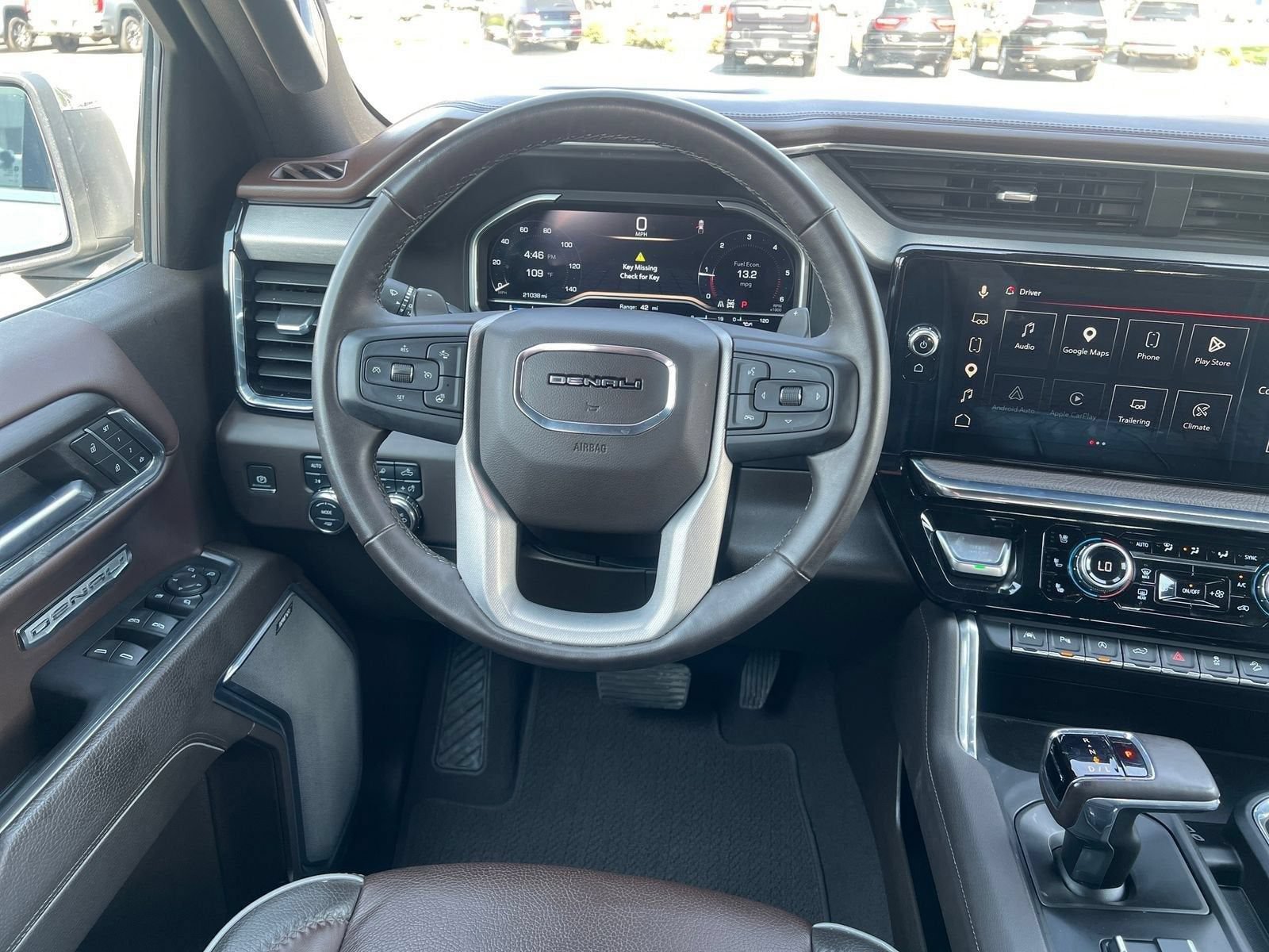 Used 2024 GMC Sierra 1500 Denali w/ Denali Reserve Package AWD/4WD image 13