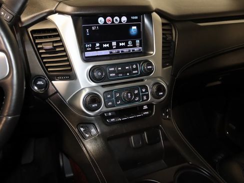 Used 2017 GMC Yukon SLT image 41