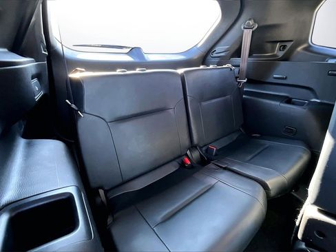 Used 2024 Mitsubishi Outlander SE image 25