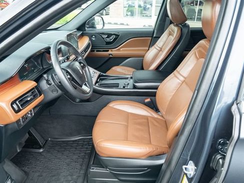 Used 2022 Lincoln Aviator Reserve w/ Elements Package Plus AWD/4WD image 18
