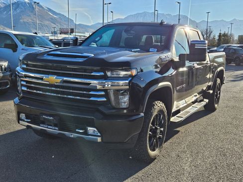 Used 2022 Chevrolet Silverado 3500 High Country w/ Z71 Off-Road Package image 8