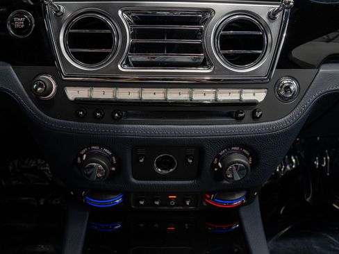 Used 2020 Rolls-Royce Ghost RWD image 40