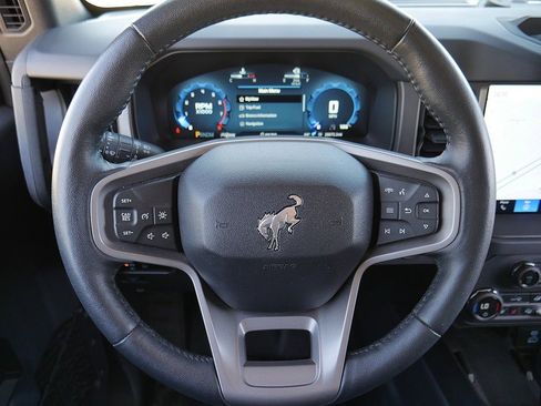 Used 2025 Ford Bronco Badlands AWD/4WD image 18