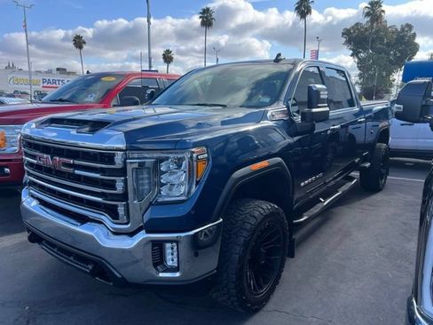 Used 2023 GMC Sierra 2500 SLT AWD/4WD image 1
