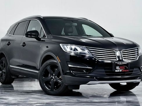 Used 2017 Lincoln MKC Premiere FWD image 2