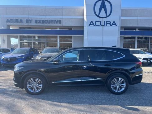 Certified 2023 Acura MDX SH-AWD image 2