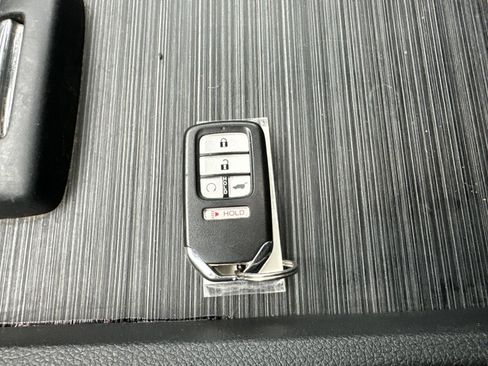 Used 2017 Honda Pilot EX-L image 8