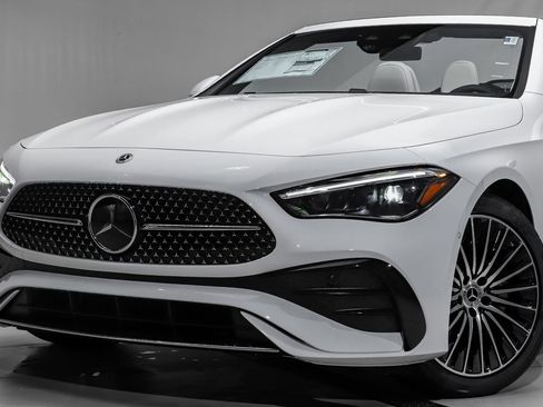 New 2026 Mercedes-Benz CLE 300 4MATIC Cabriolet image 2