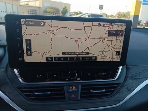 New 2025 Nissan Altima 2.5 SL image 18