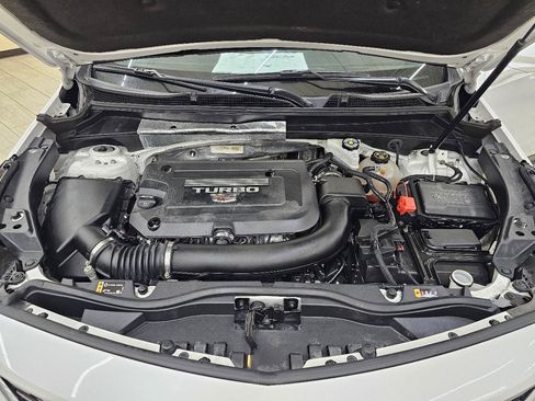 Used 2020 Cadillac XT4 Luxury w/ Cold Weather Package FWD image 43