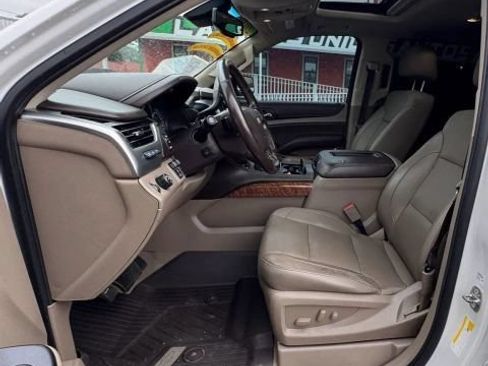 Used 2019 Chevrolet Tahoe Premier w/ Max Trailering Package RWD image 12