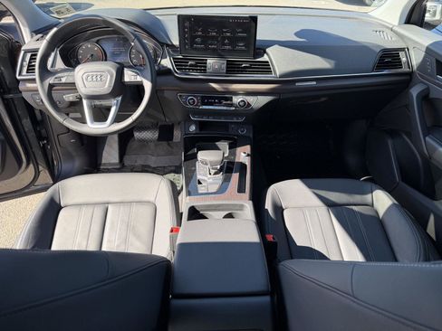 Used 2023 Audi Q5 2.0T Premium w/ Convenience Package AWD/4WD image 16