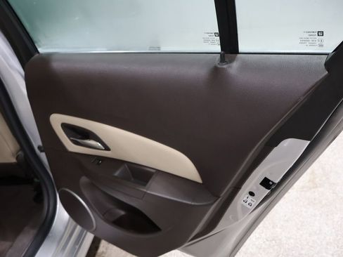 Used 2015 Chevrolet Cruze LTZ w/ Sun, Sound and Sport Package image 27