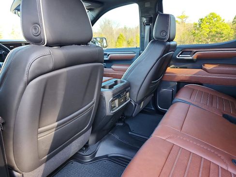 Certified 2025 GMC Sierra 1500 Denali Ultimate image 15