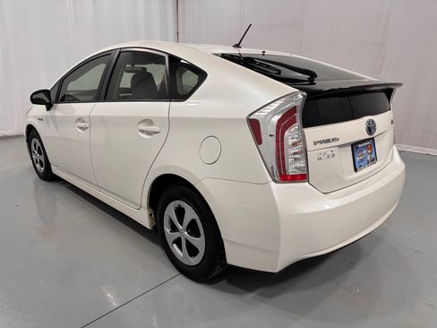 Used 2014 Toyota Prius Two image 7